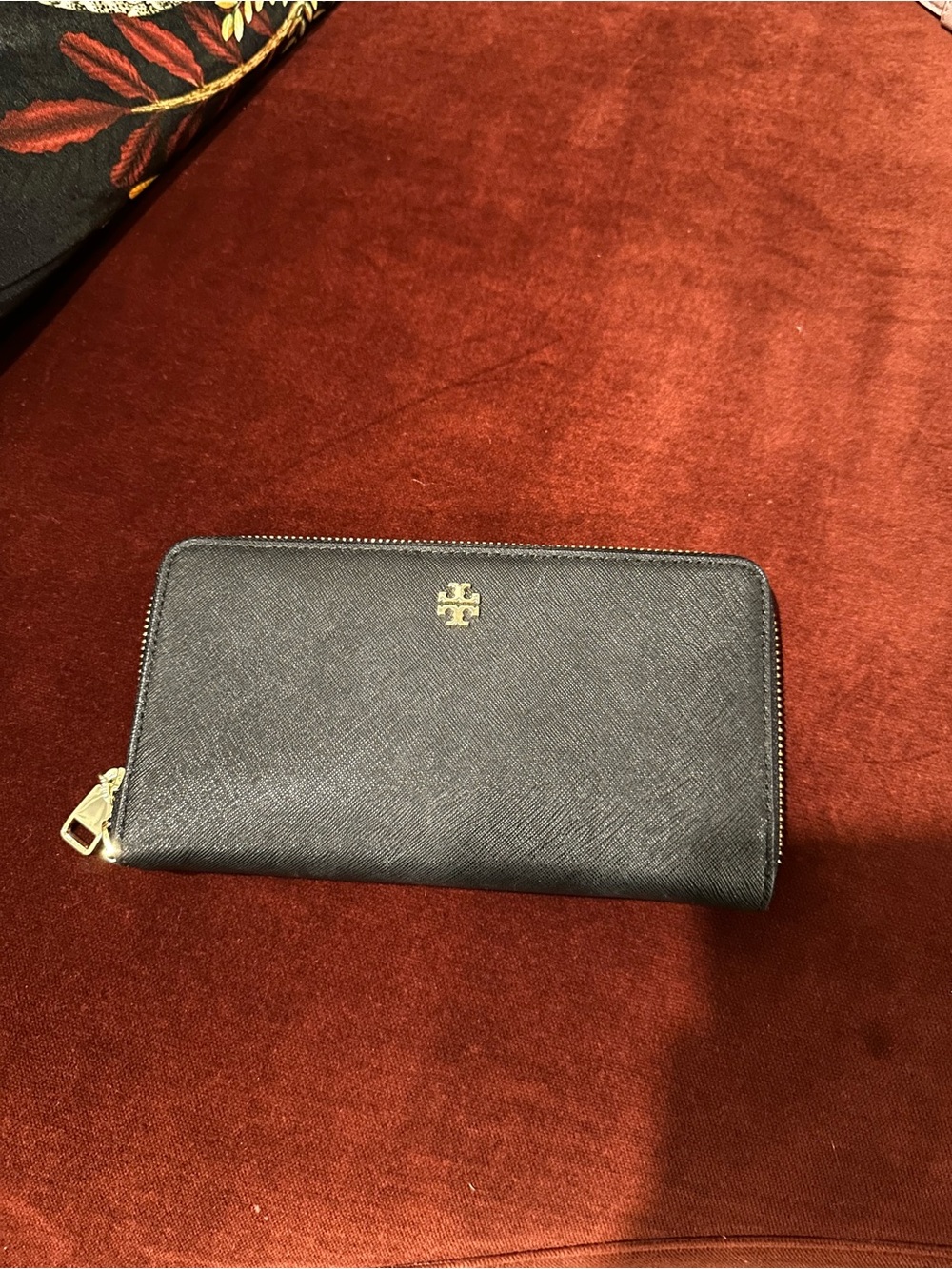 Tory Burch Black Zip-Around Continental Wallet with Gold Logo